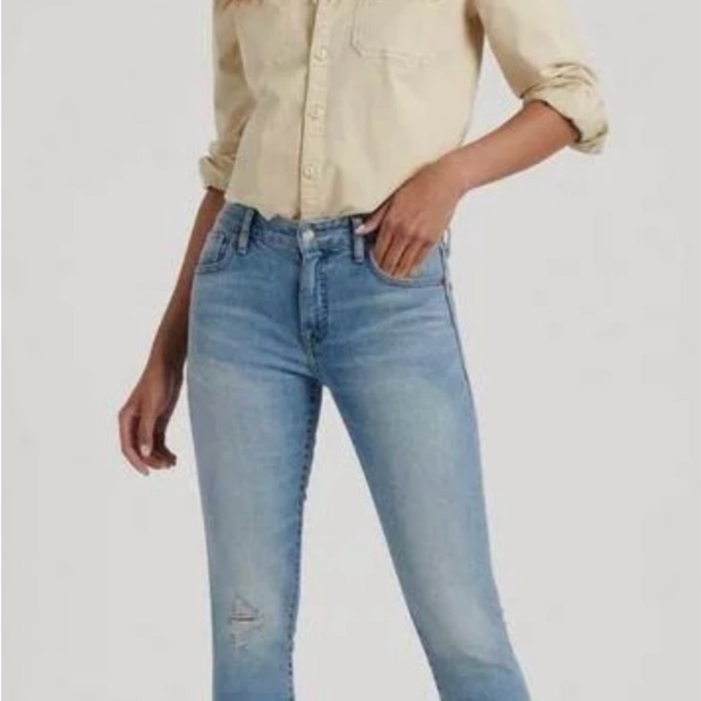 Lucky Brand Ava Distressed Capri Jeans